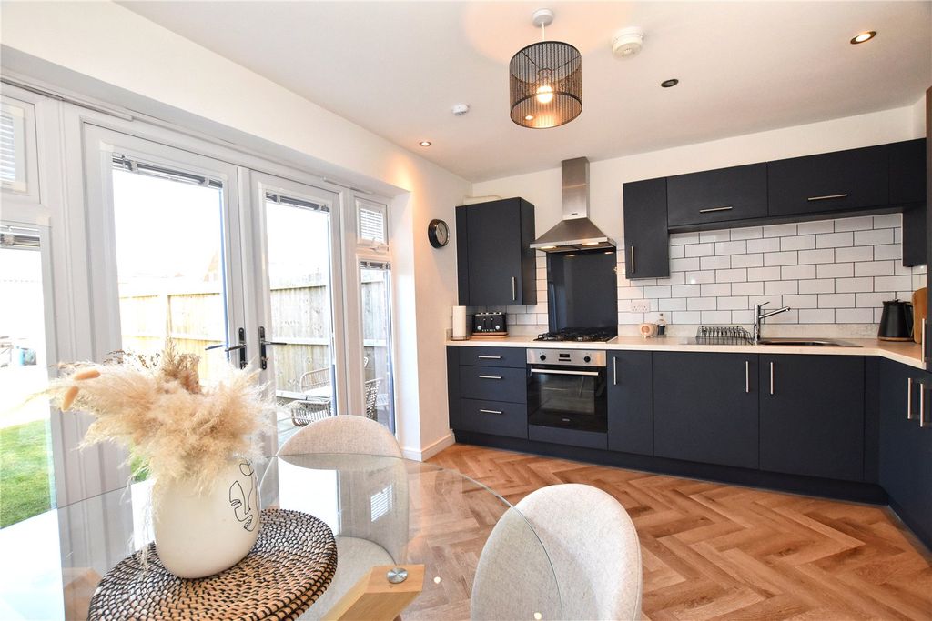 Property photo 2 of 21 Picture No. 07