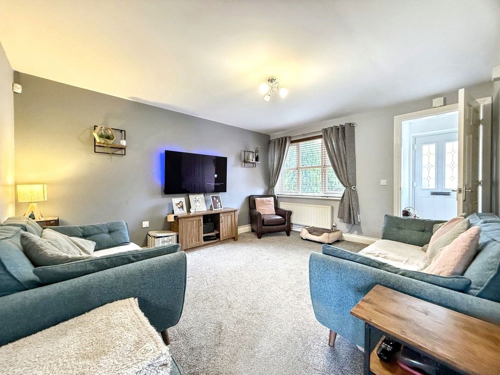 Property photo 3 of 26