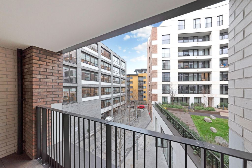 Property photo 2 of 14 Image