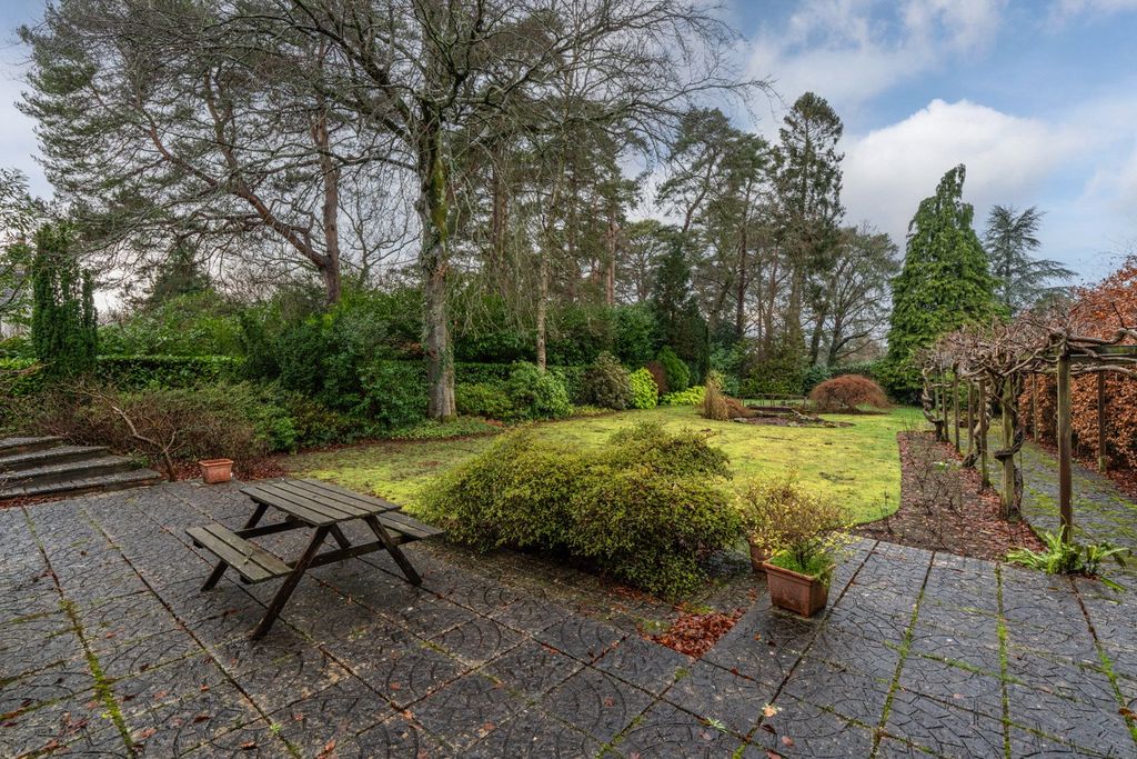 Property photo 3 of 28 Rear Garden