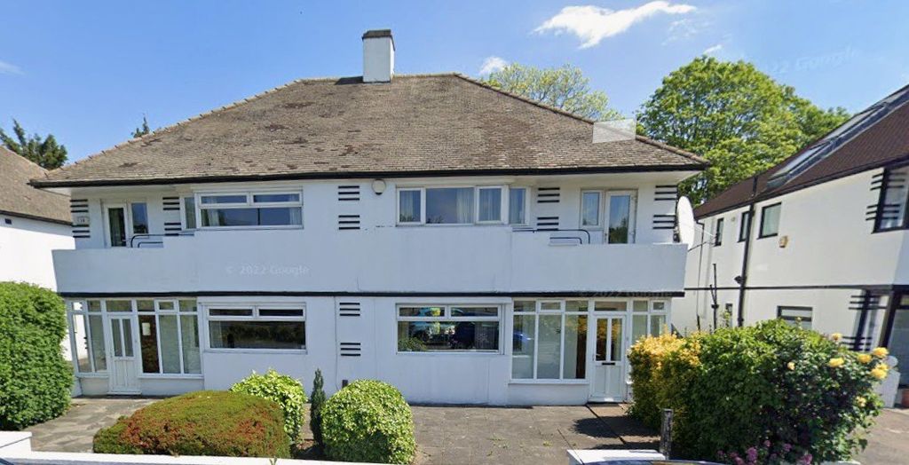 Property photo 2 of 16 Gallery