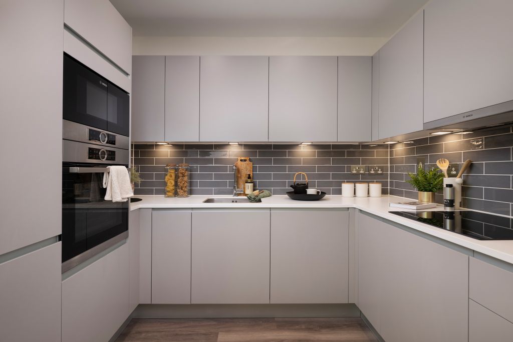 Property photo 2 of 13 Flat 18_Hi Res_018.Jpeg