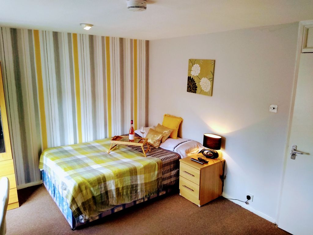 Property photo 1 of 5