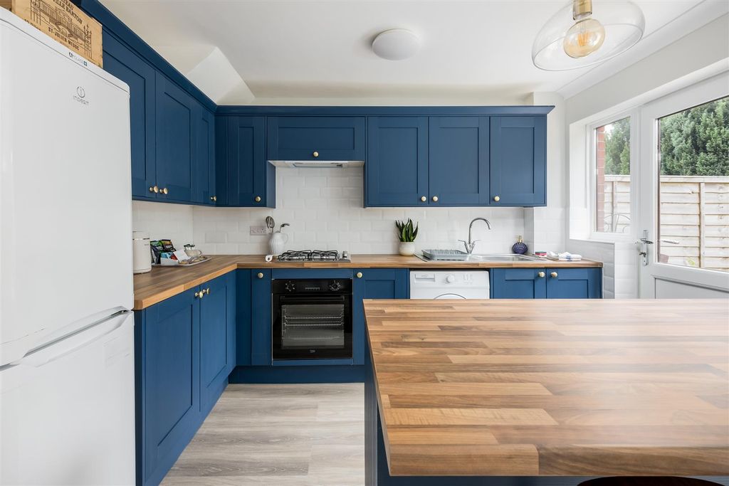 Property photo 2 of 21 50Vallisclose-18Print.Jpg