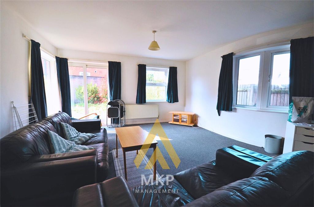 Property photo 1 of 14 5.Png