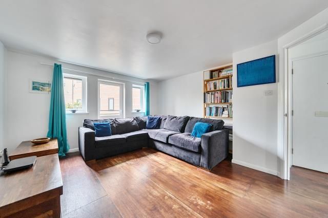 Property photo 2 of 20 Reception Room