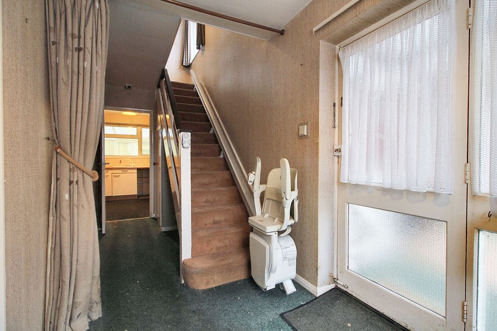 Property photo 2 of 13