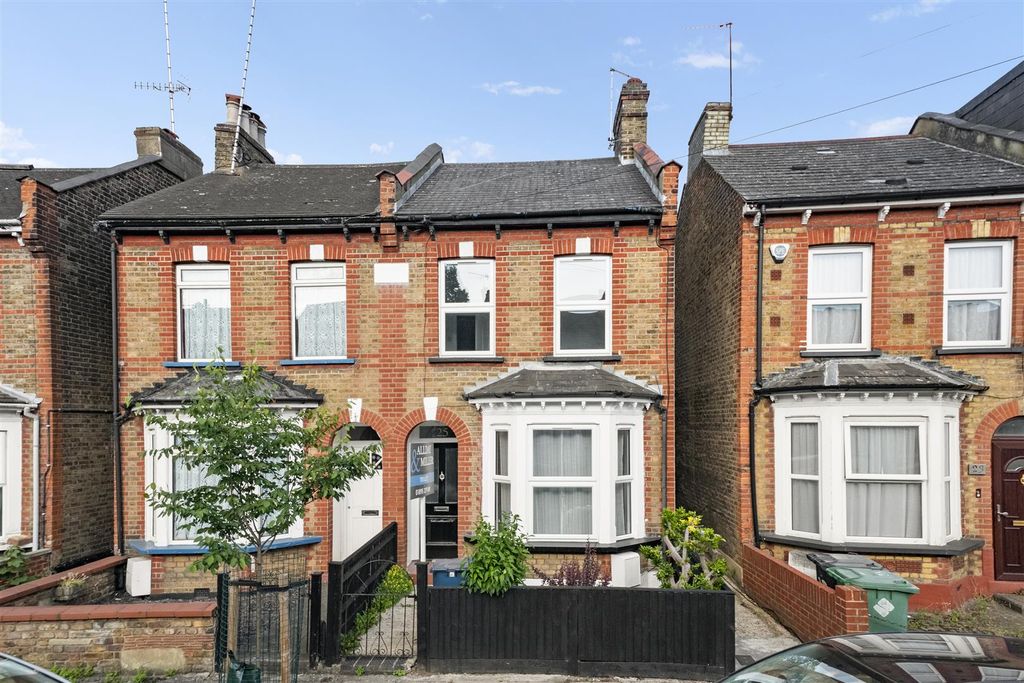 Property photo 1 of 12