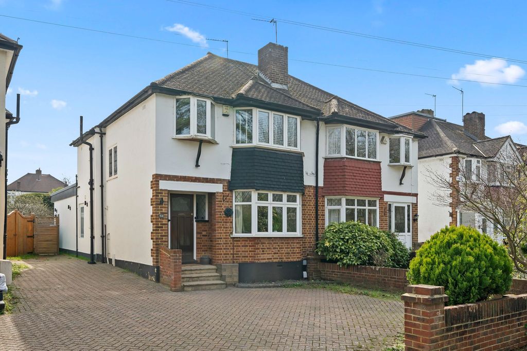 Property photo 1 of 26