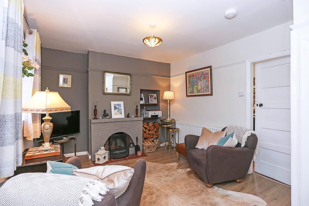 Property photo 2 of 12