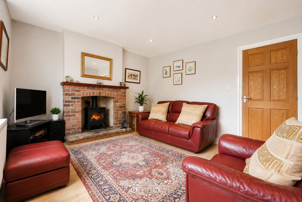 Property photo 3 of 16 5193664