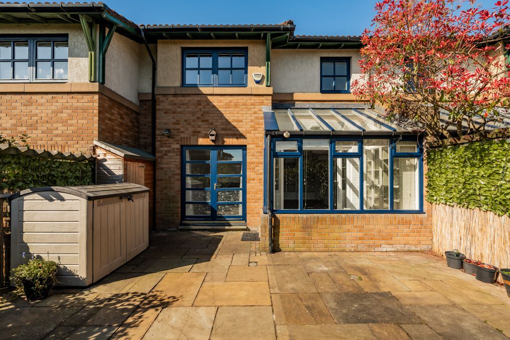 Property photo 1 of 33 Primary Property Image