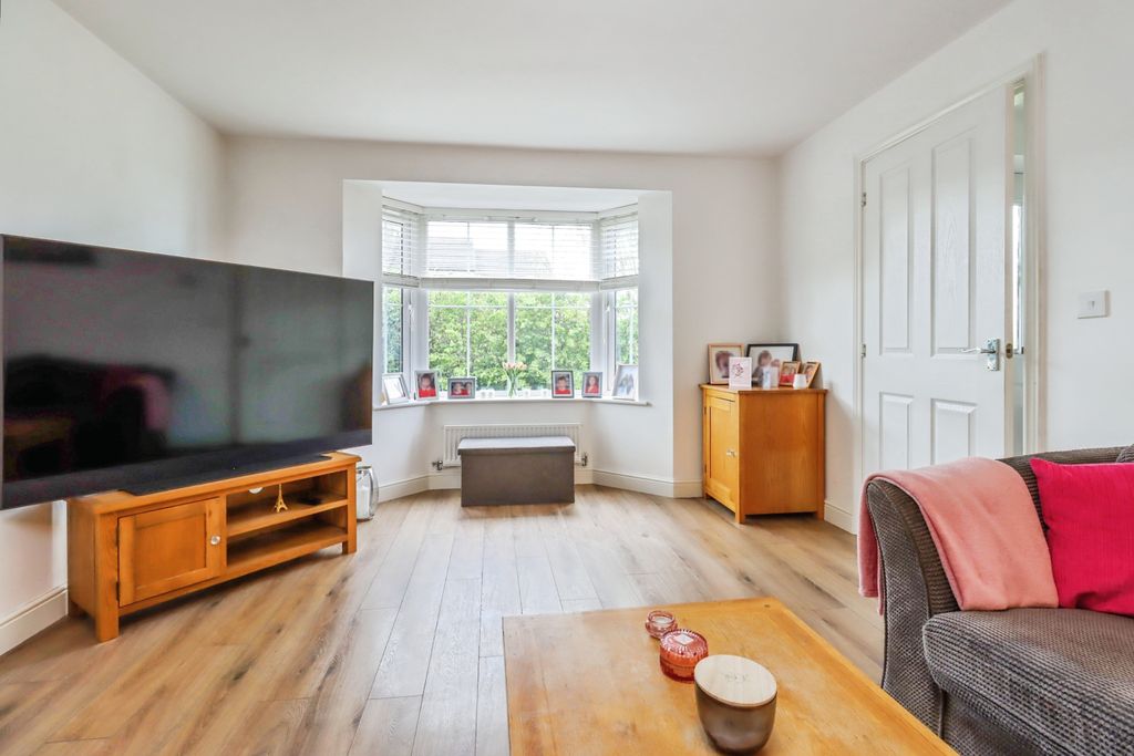 Property photo 3 of 15