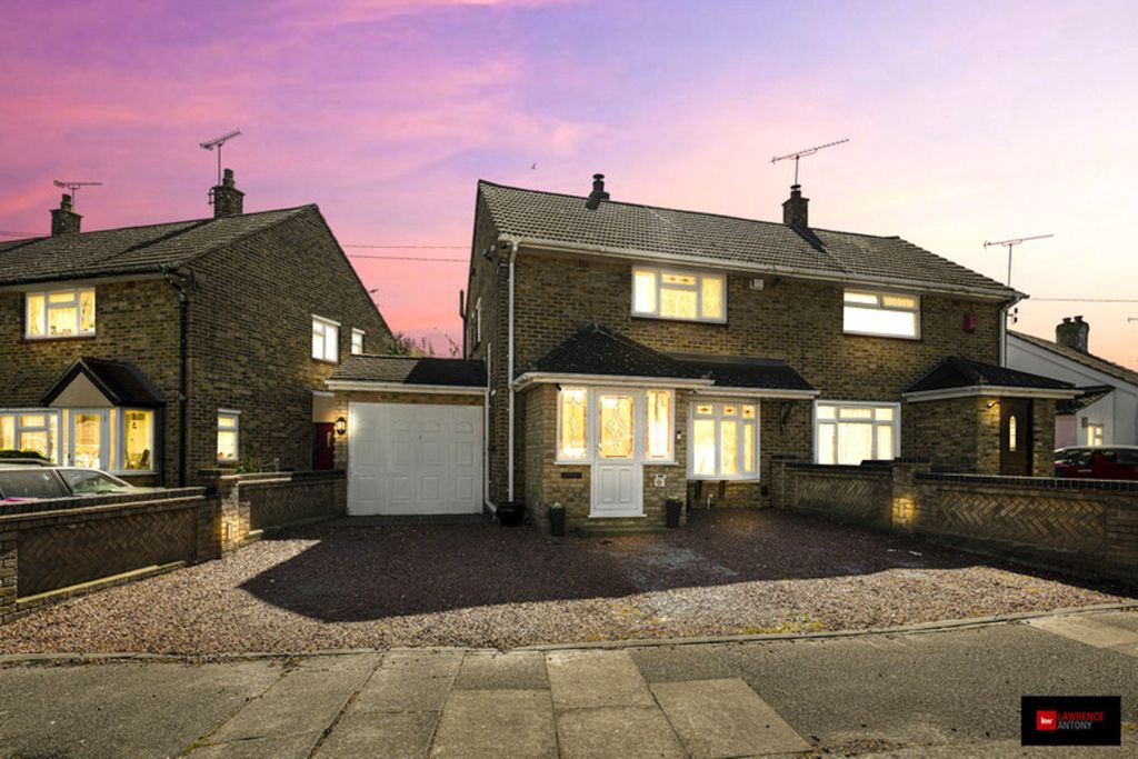 Property photo 1 of 30