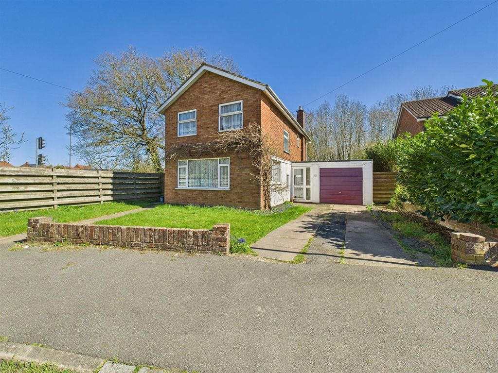 Property photo 1 of 12 Cam04907G0-Pr0127-Still020.Jpg