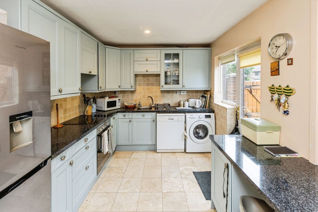 Property photo 2 of 19 Pbox-Img.Jpg