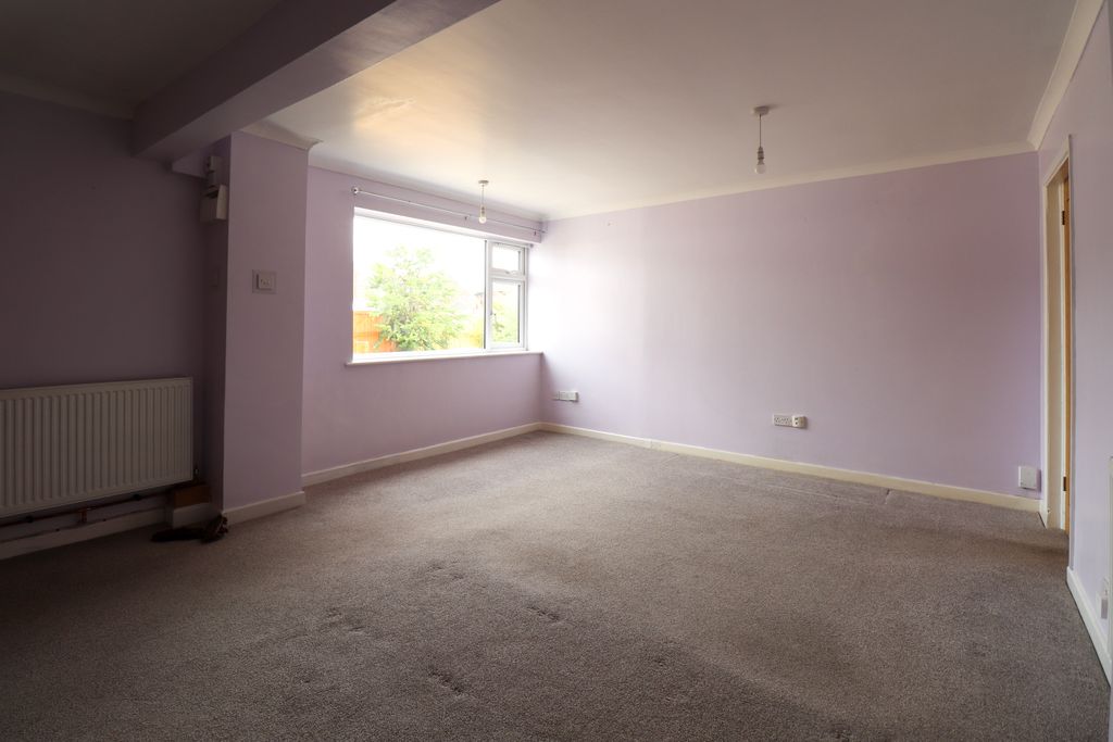 Property photo 2 of 39