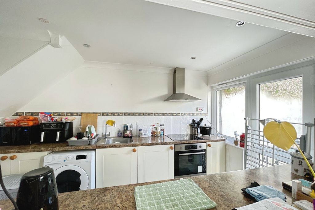 Property photo 3 of 17 Pbox-Img.Jpg
