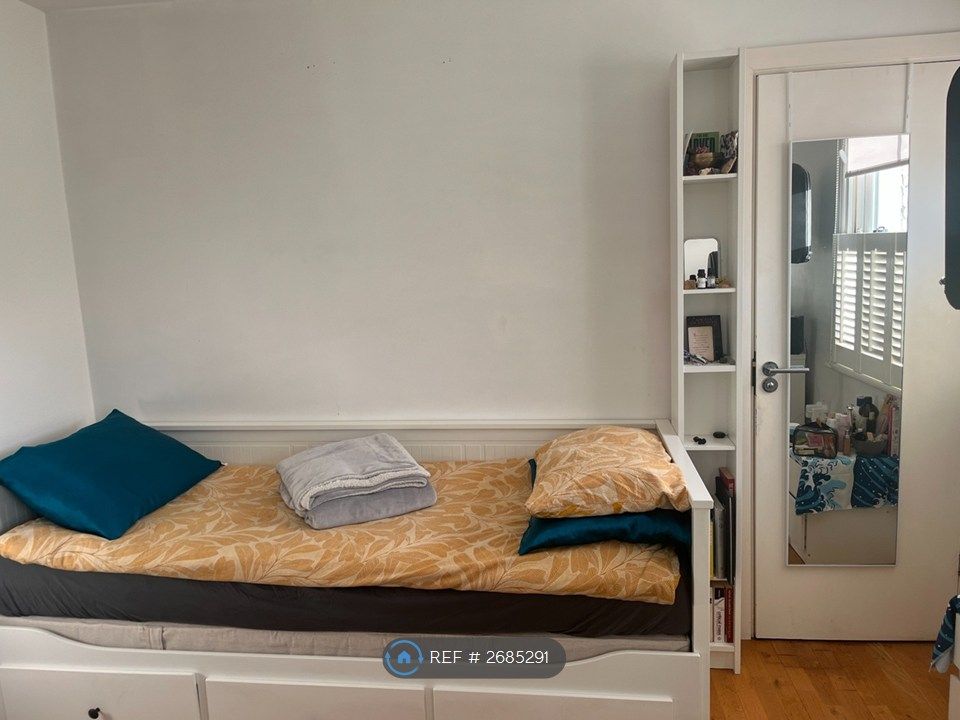 Property photo 3 of 5