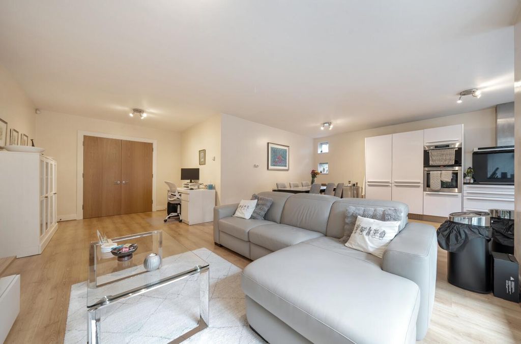 Property photo 3 of 12 Davidson Frost-Wellings, Dfw, Gordon Avenue, Stanm