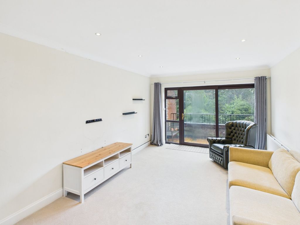 Property photo 3 of 18 Picture No. 01