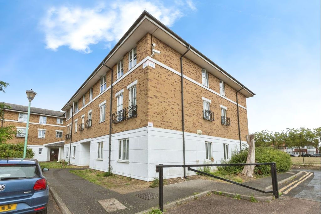 Property photo 1 of 15