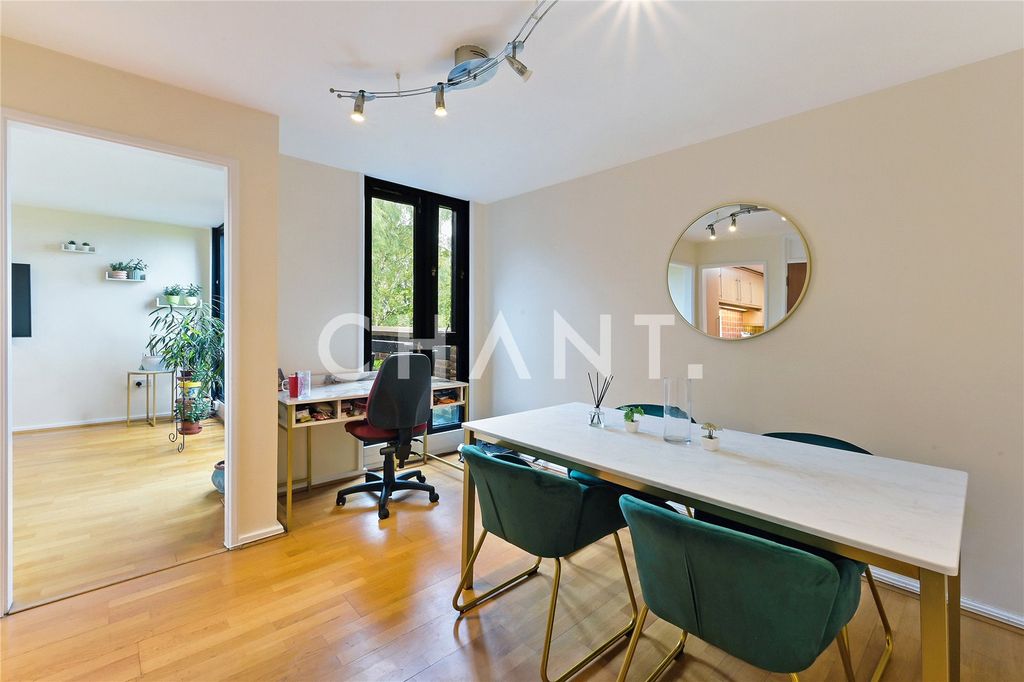 Property photo 2 of 9 Picture No. 08