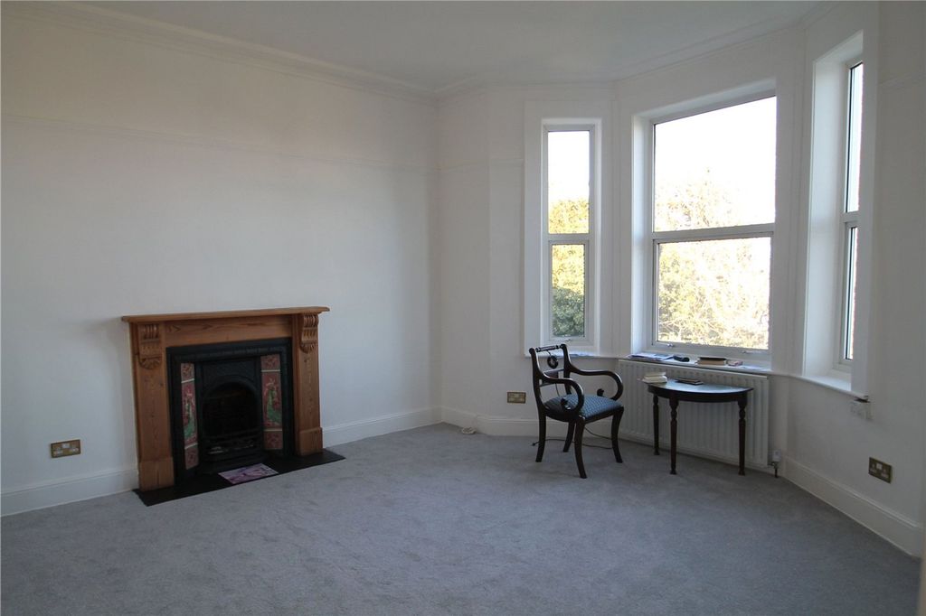 Property photo 3 of 13 Picture No. 27