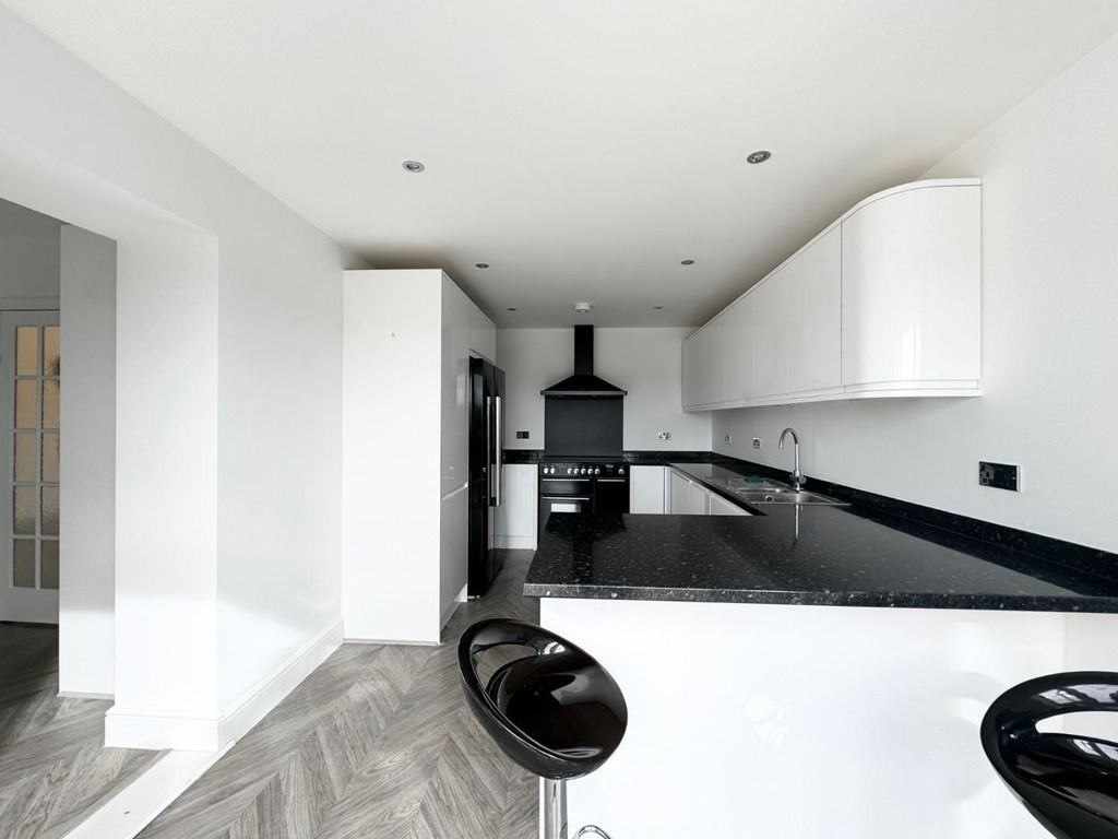 Property photo 3 of 21 Dzlvqlqhg0Uuqi5Fbq099Q (2).Jpg