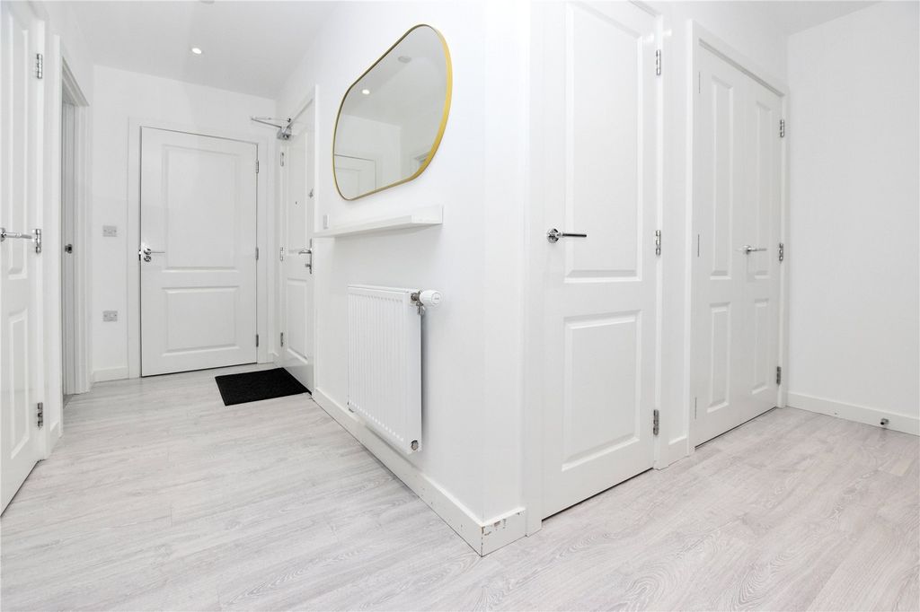 Property photo 3 of 14 Picture No. 06