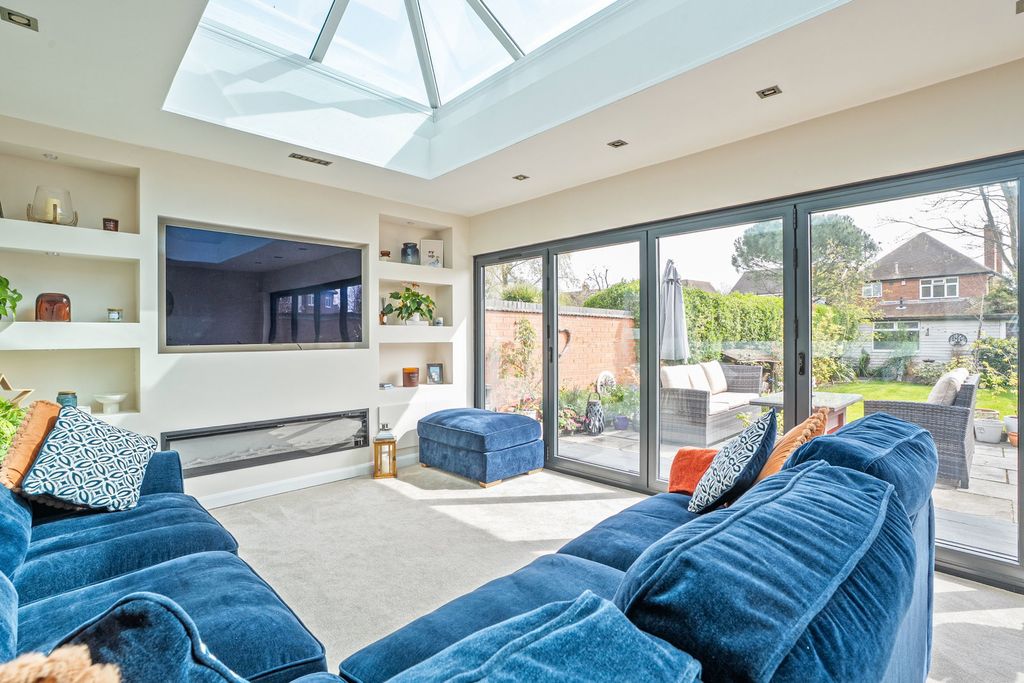 Property photo 3 of 57