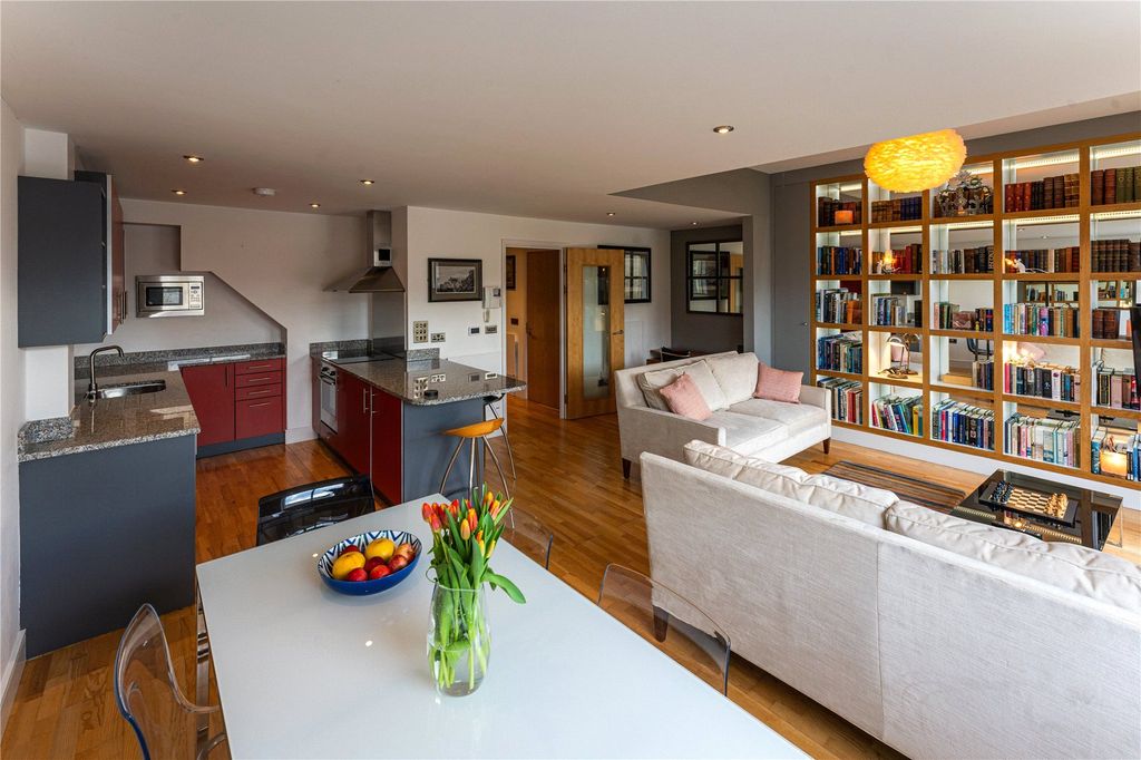 Property photo 1 of 9 Picture No. 07