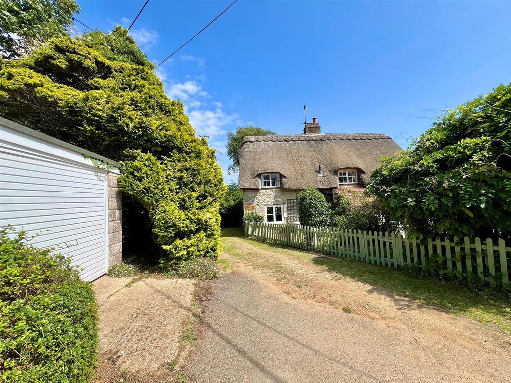 Property photo 1 of 31