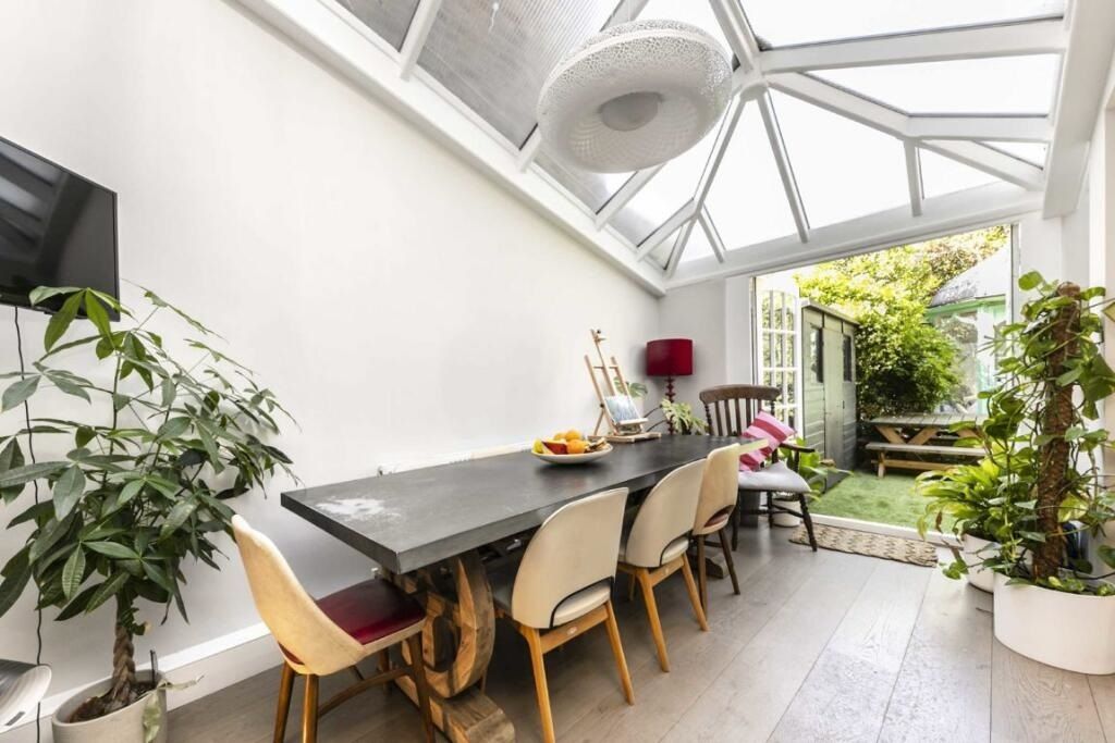 Property photo 3 of 14 Dining Room