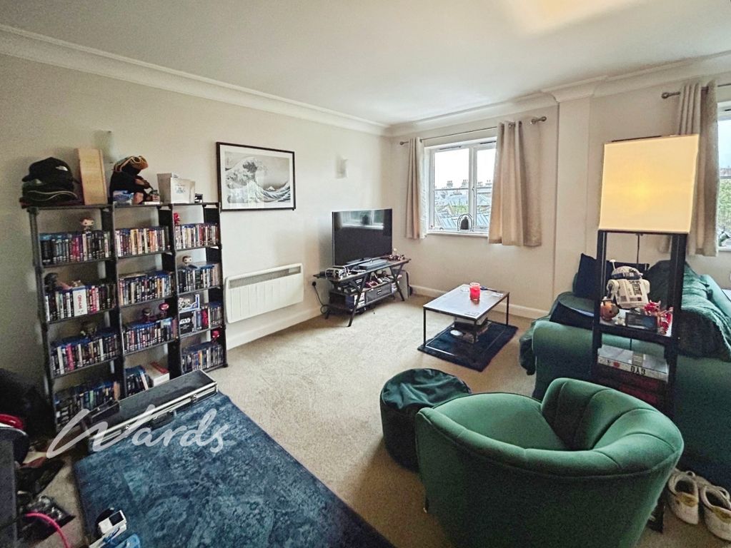 Property photo 3 of 6 R2