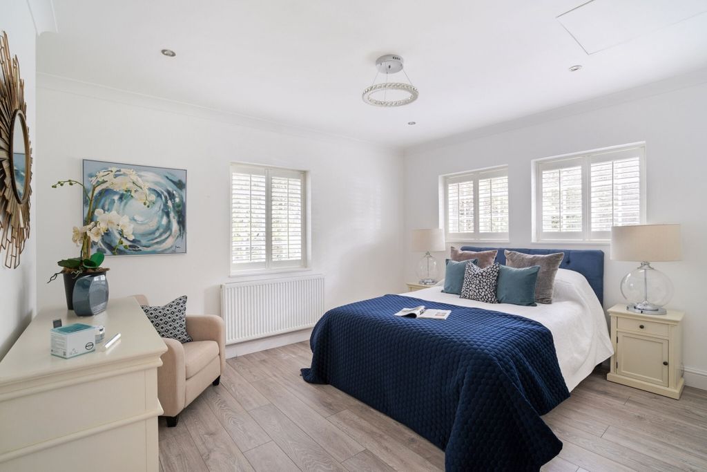 Property photo 3 of 8 67610_Hare-Hatch-...