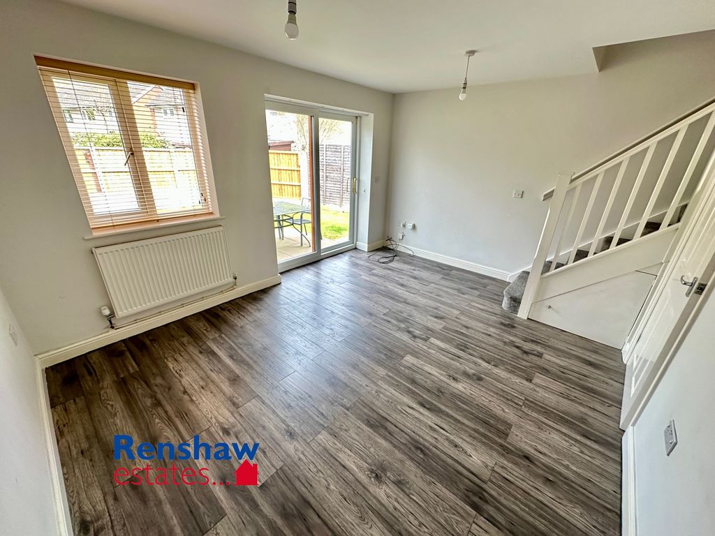 Property photo 2 of 13 L
