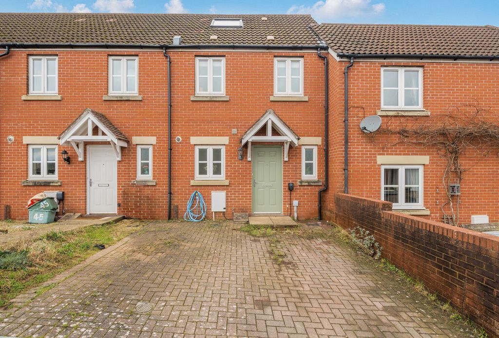 Property photo 1 of 16 Front