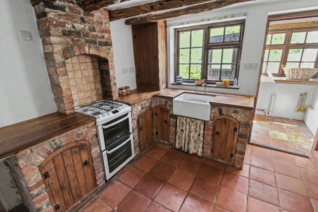 Property photo 3 of 21