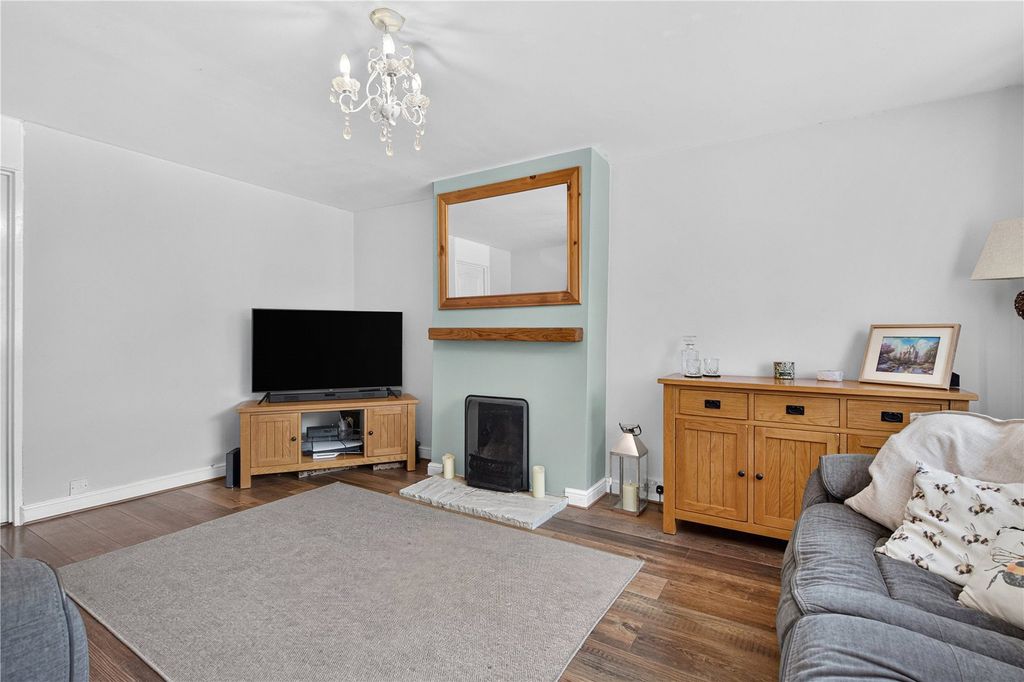 Property photo 3 of 22 Picture No. 09