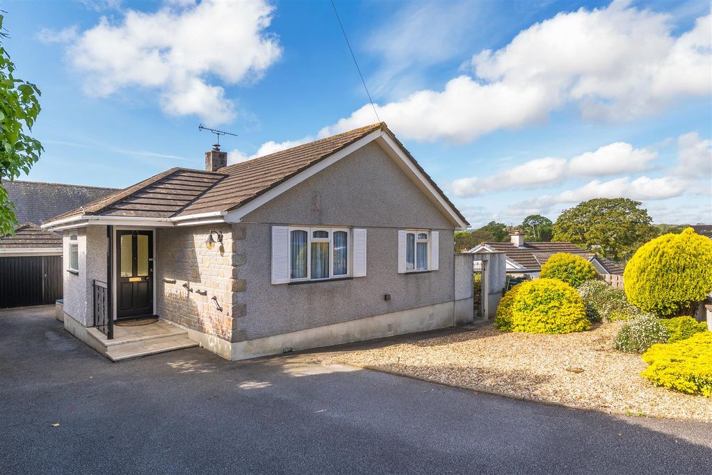 Property photo 3 of 16