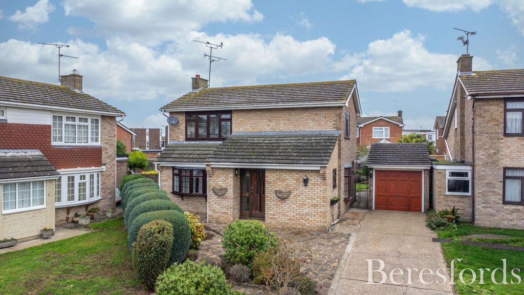 Property photo 1 of 18 Front