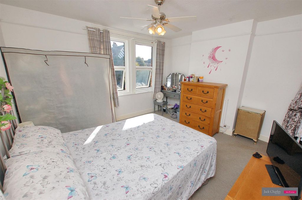 Property photo 3 of 17 Dsc_0196 (1).Jpg