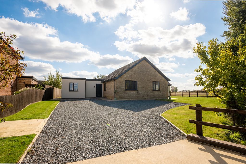 Property photo 3 of 18