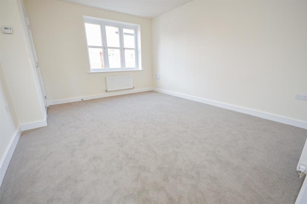 Property photo 3 of 10 Picture No. 02