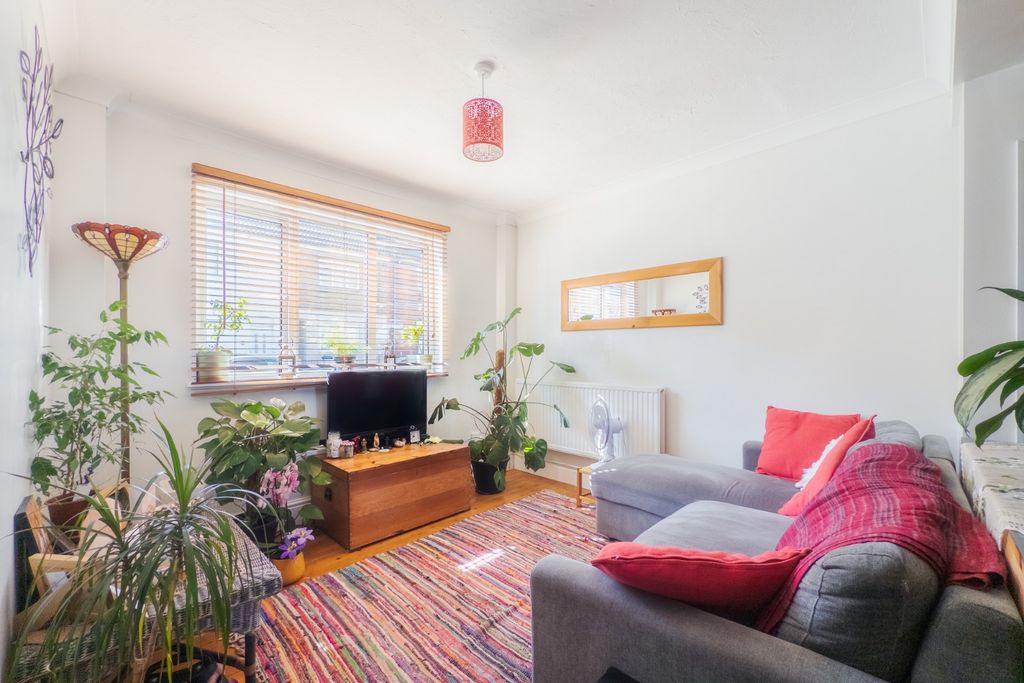 Property photo 2 of 14 5346613