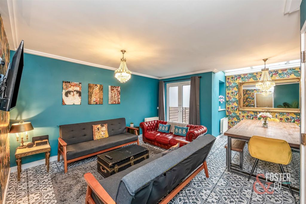 Property photo 2 of 21 New England Street 23-017.Jpg