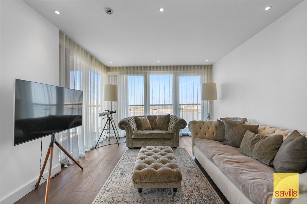 Property photo 3 of 18 Reception Room