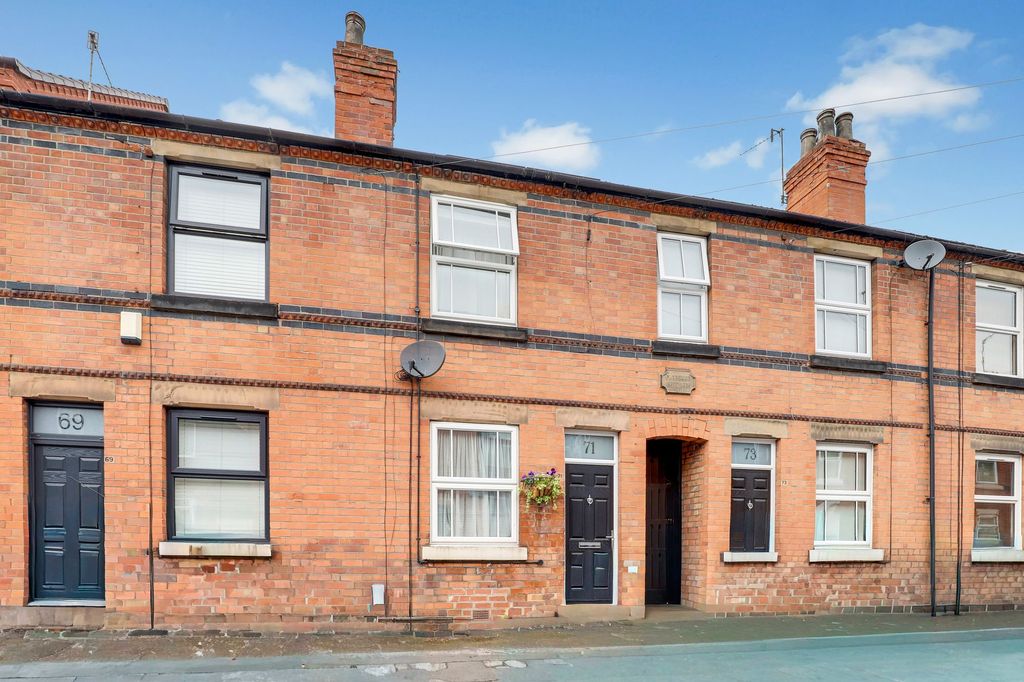 Property photo 1 of 15