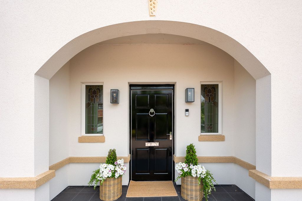 Property photo 3 of 60 Front Entrance